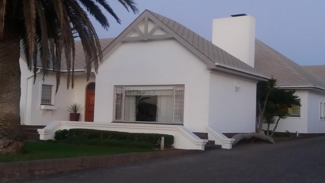 Haus Schaaf B&B Walvisbaai Buitenkant foto